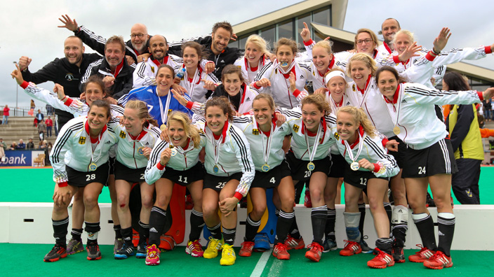 美记：鹈鹕已将锡安摆上交易货架，只要能换回实际的回报即可