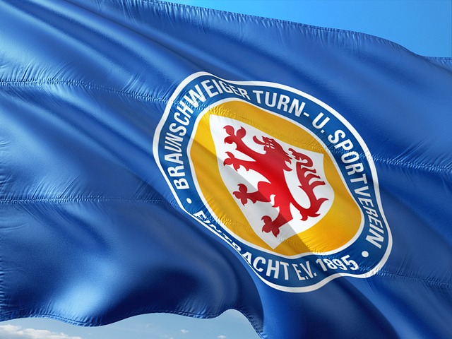 在前点解围 在前点解围